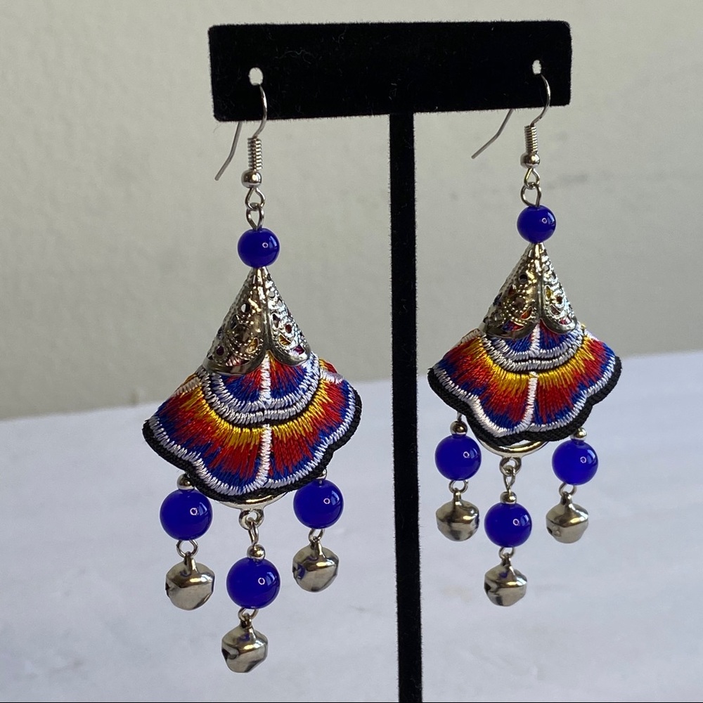Woven tribal earrings with bells - Picture 3 of 7